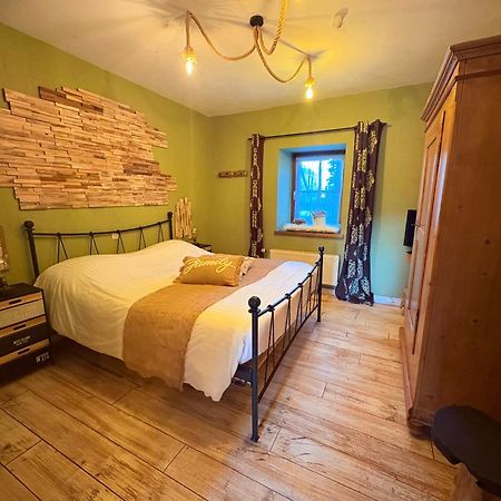 Comme A La Ferme Bed & Breakfast Дюрби Екстериор снимка