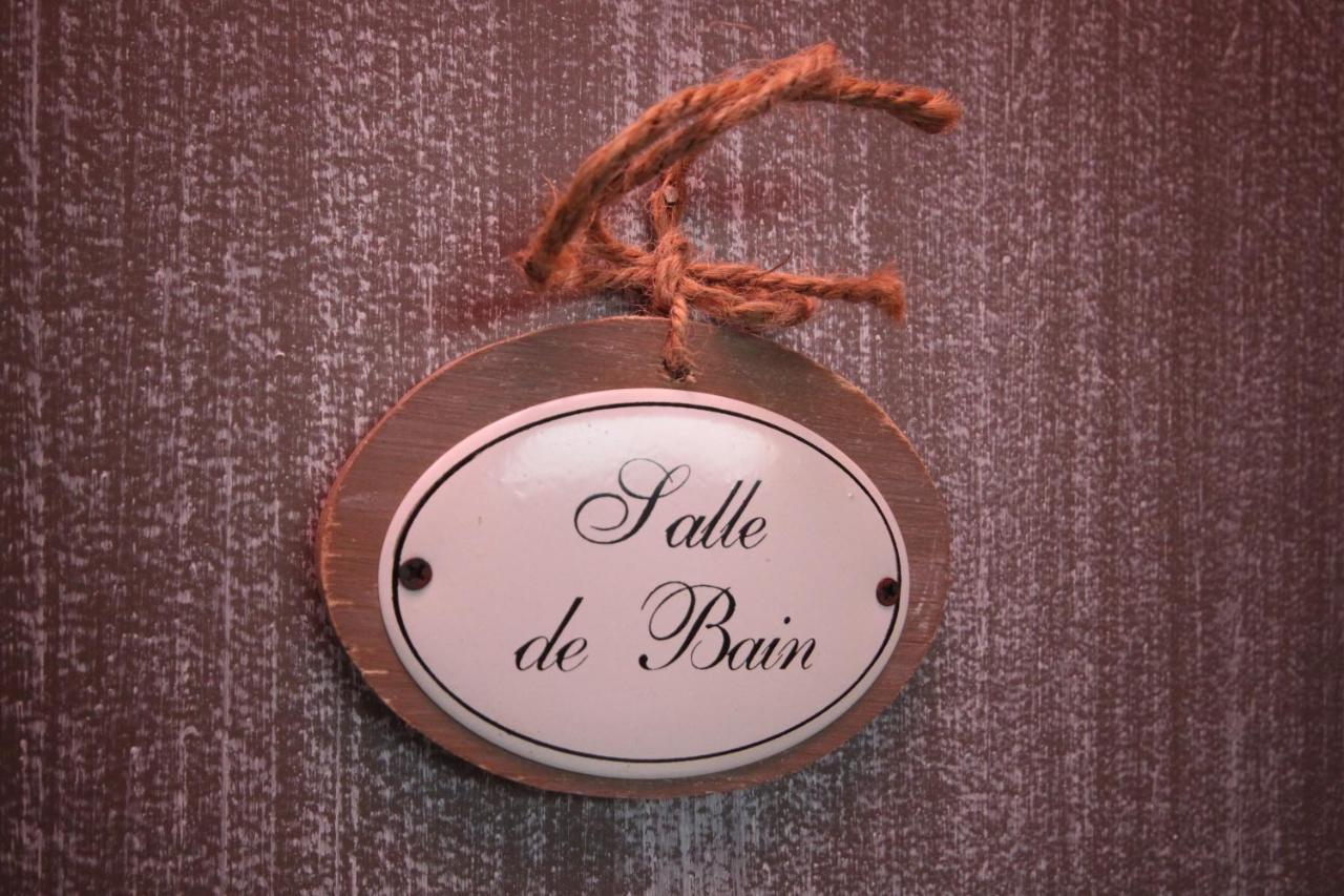 Comme A La Ferme Bed & Breakfast Дюрби Екстериор снимка