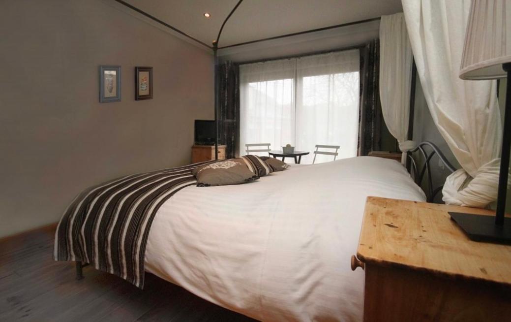 Comme A La Ferme Bed & Breakfast Дюрби Екстериор снимка