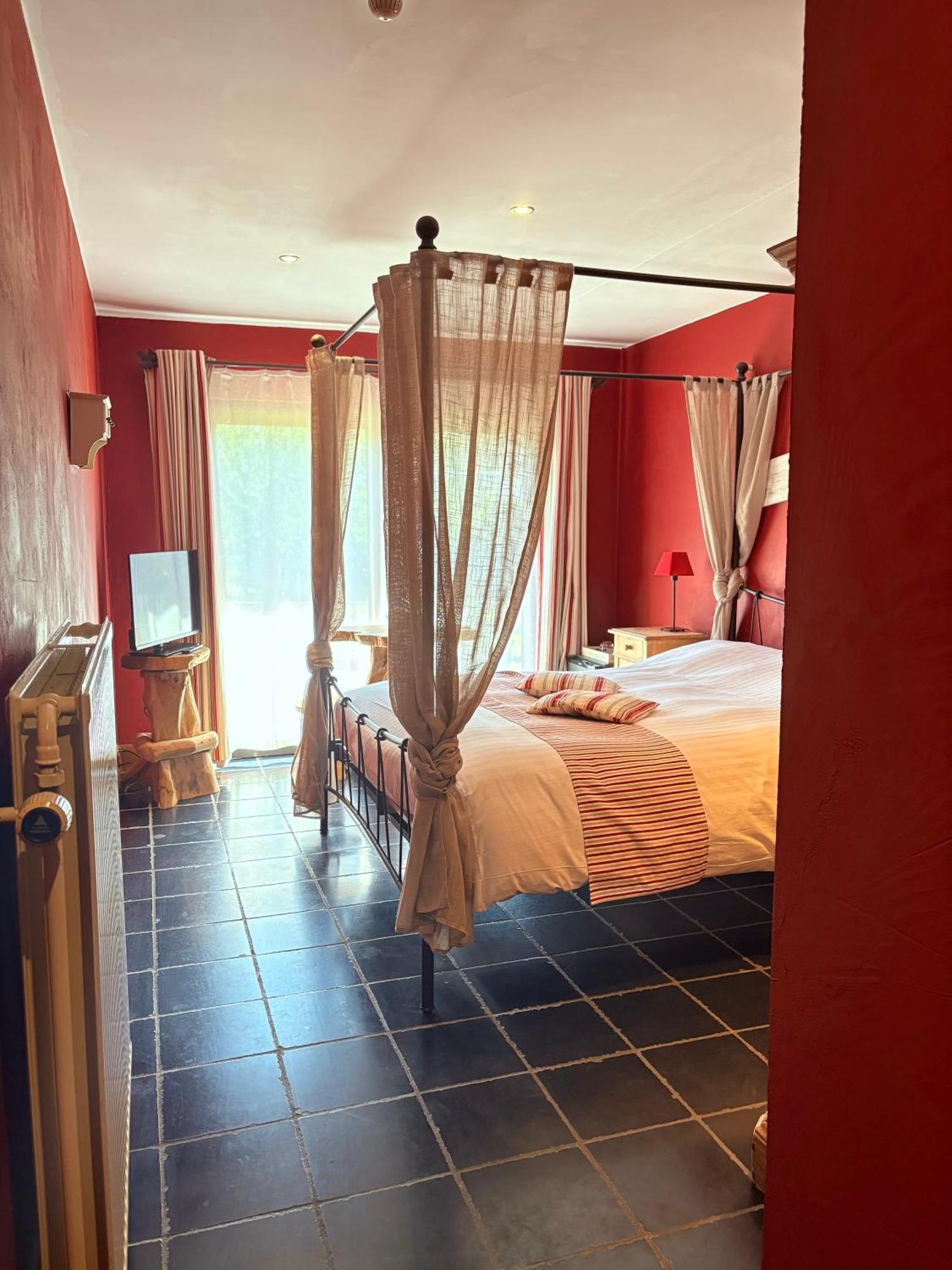 Comme A La Ferme Bed & Breakfast Дюрби Екстериор снимка