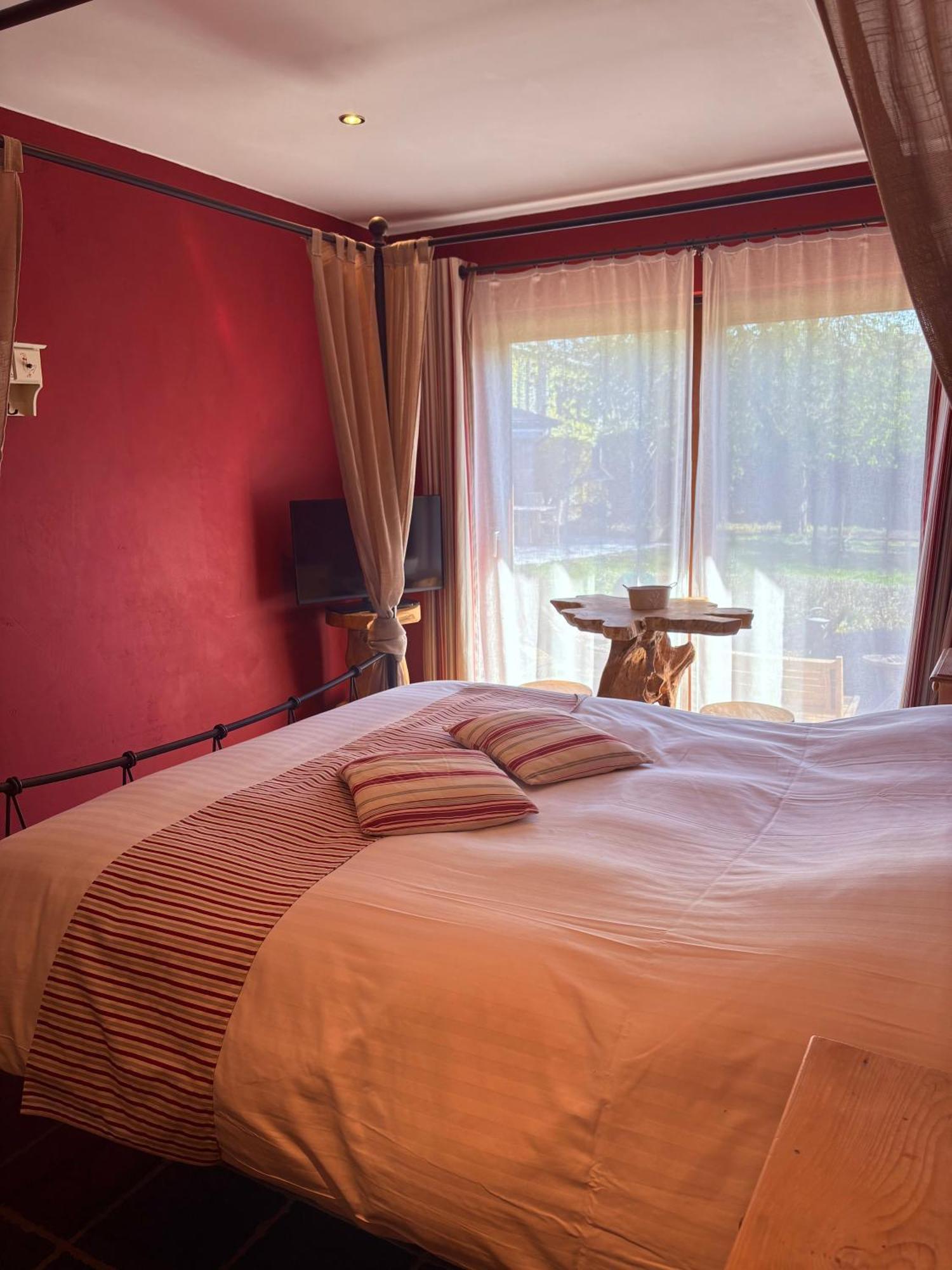 Comme A La Ferme Bed & Breakfast Дюрби Екстериор снимка
