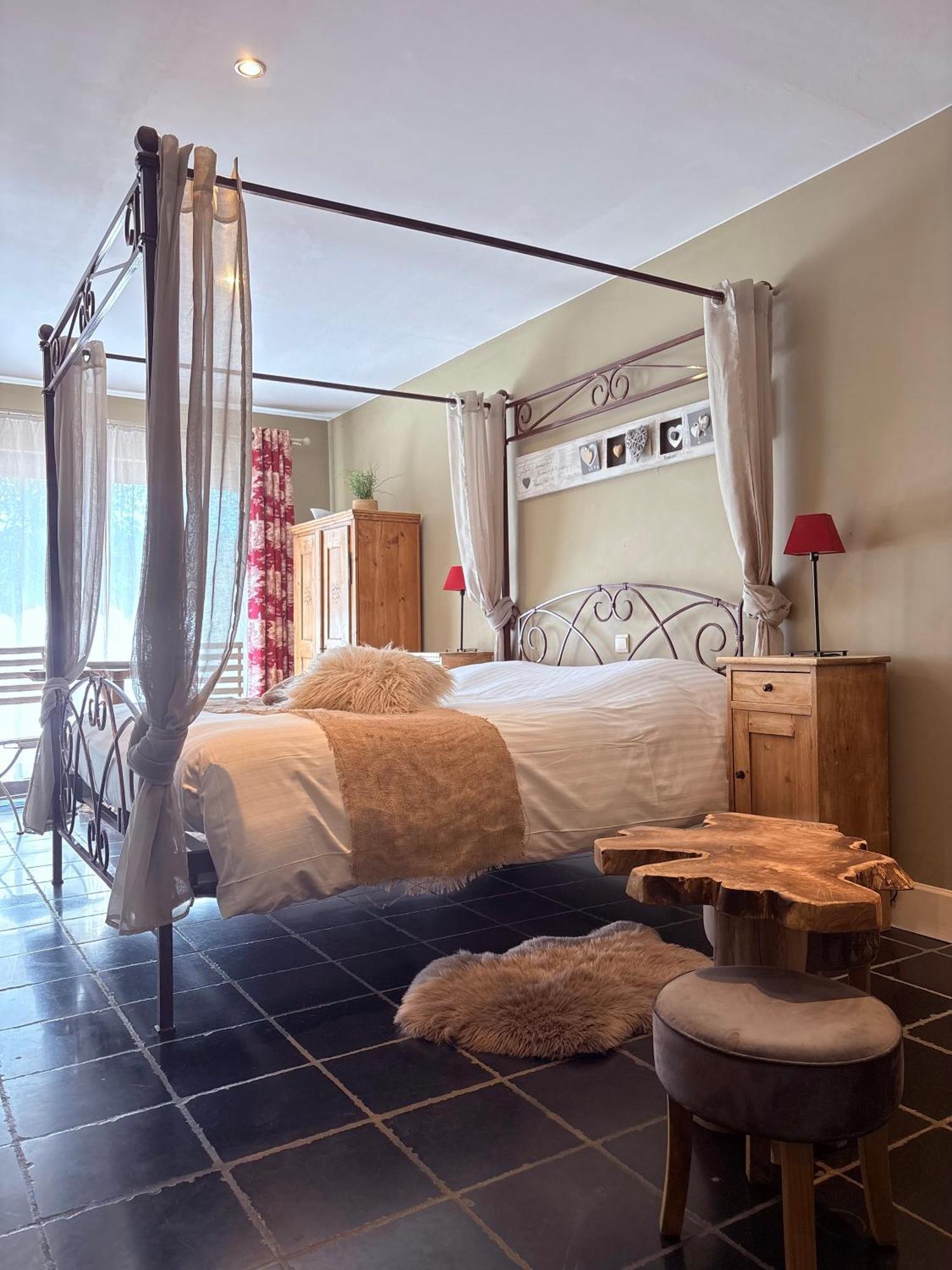 Comme A La Ferme Bed & Breakfast Дюрби Екстериор снимка