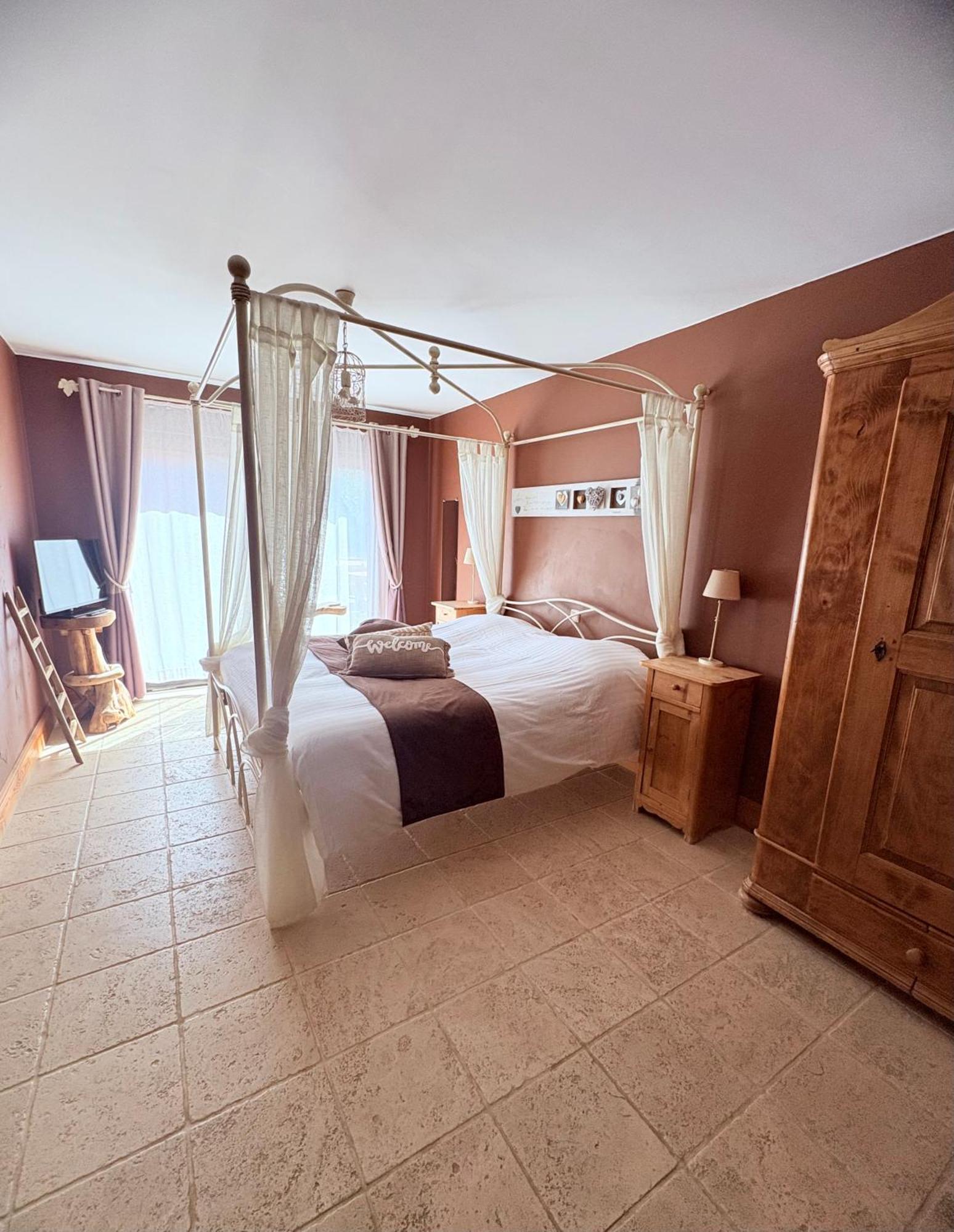 Comme A La Ferme Bed & Breakfast Дюрби Екстериор снимка