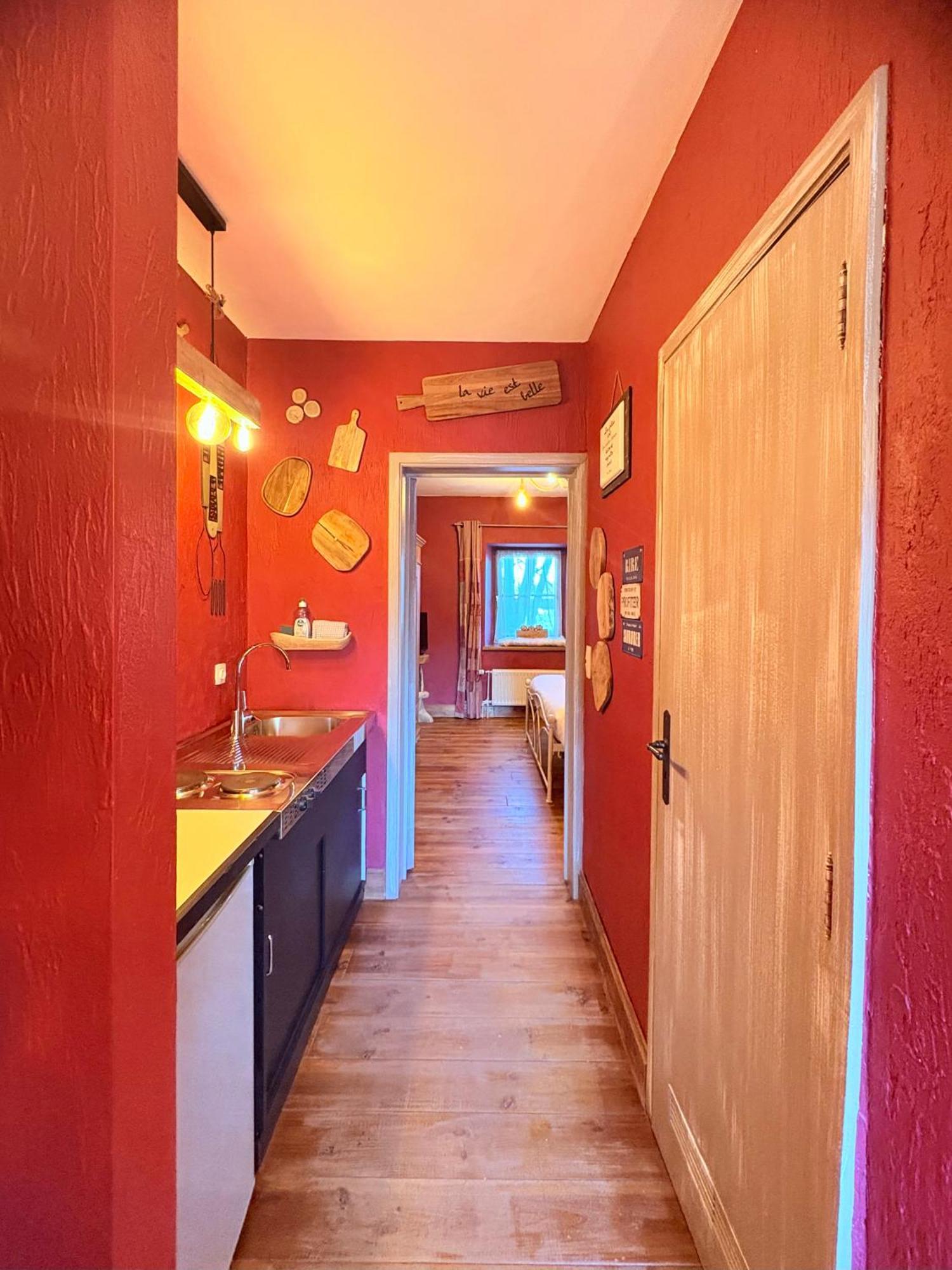 Comme A La Ferme Bed & Breakfast Дюрби Екстериор снимка