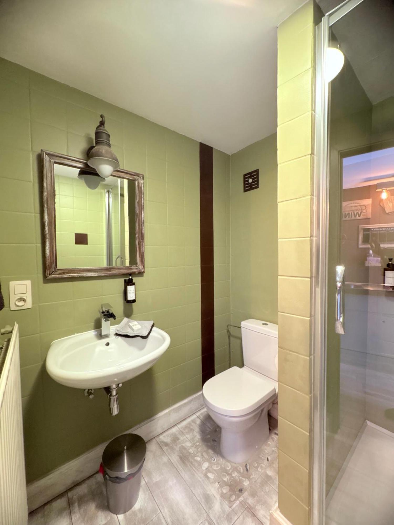 Comme A La Ferme Bed & Breakfast Дюрби Екстериор снимка