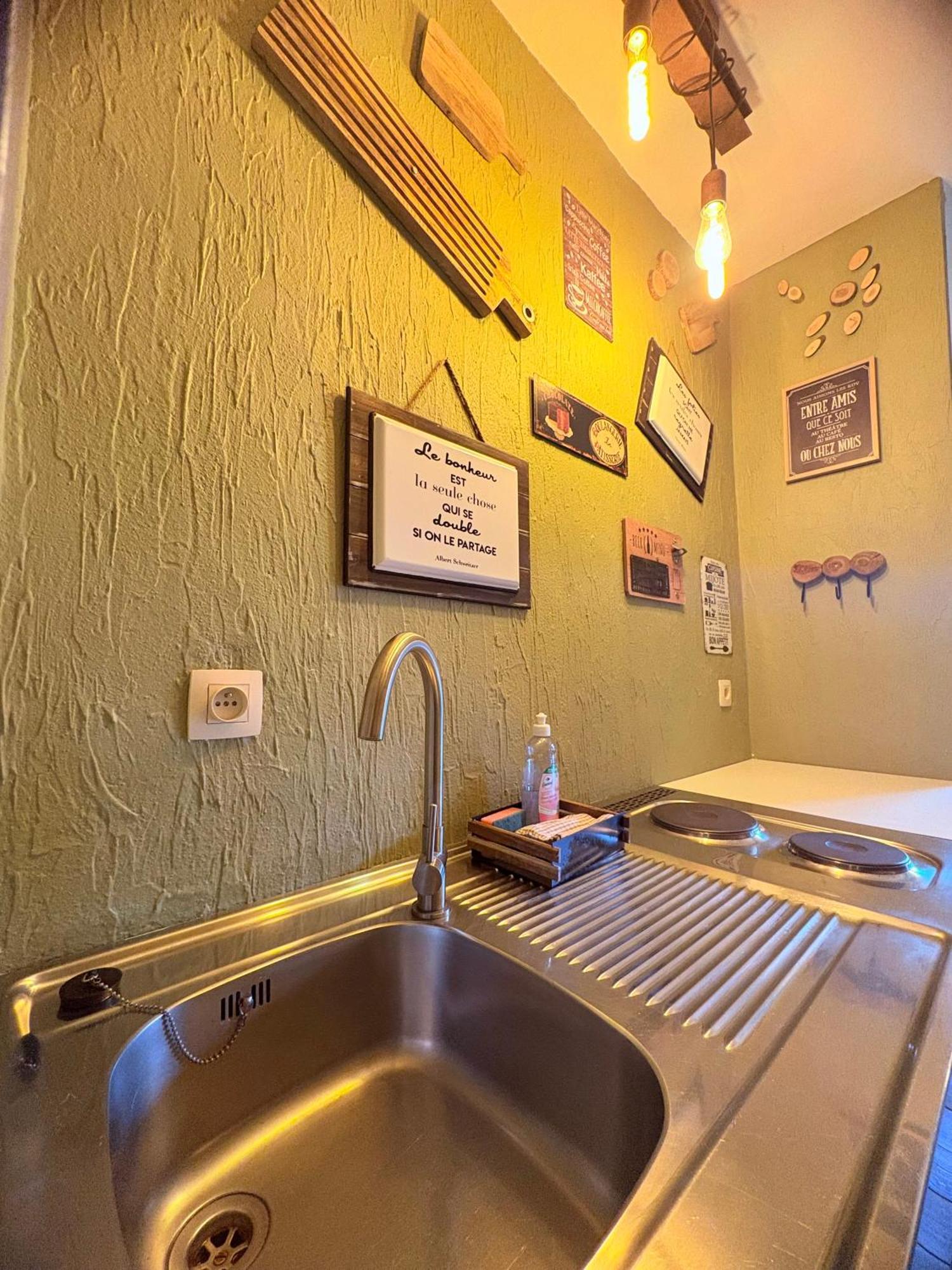 Comme A La Ferme Bed & Breakfast Дюрби Екстериор снимка